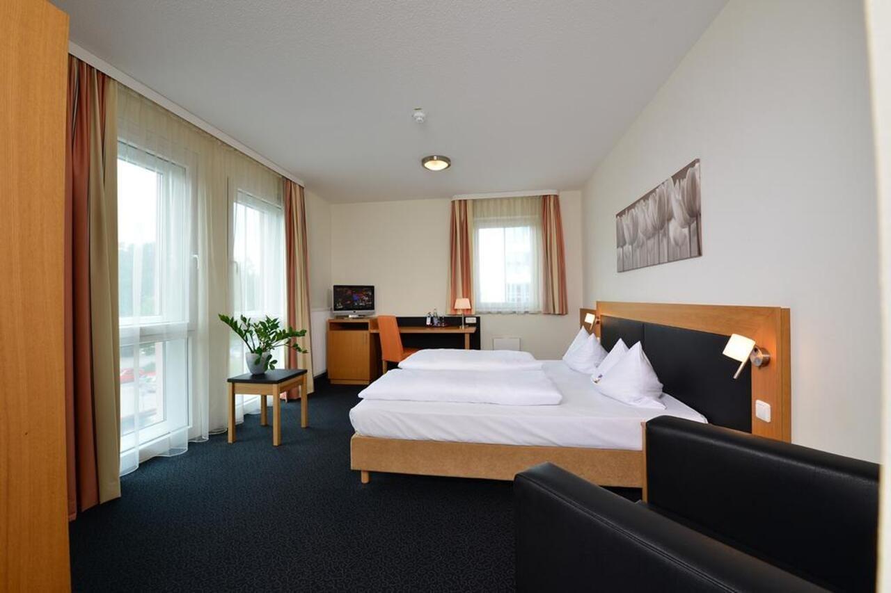 Arthotel Ana Gallery Vaterstetten Esterno foto
