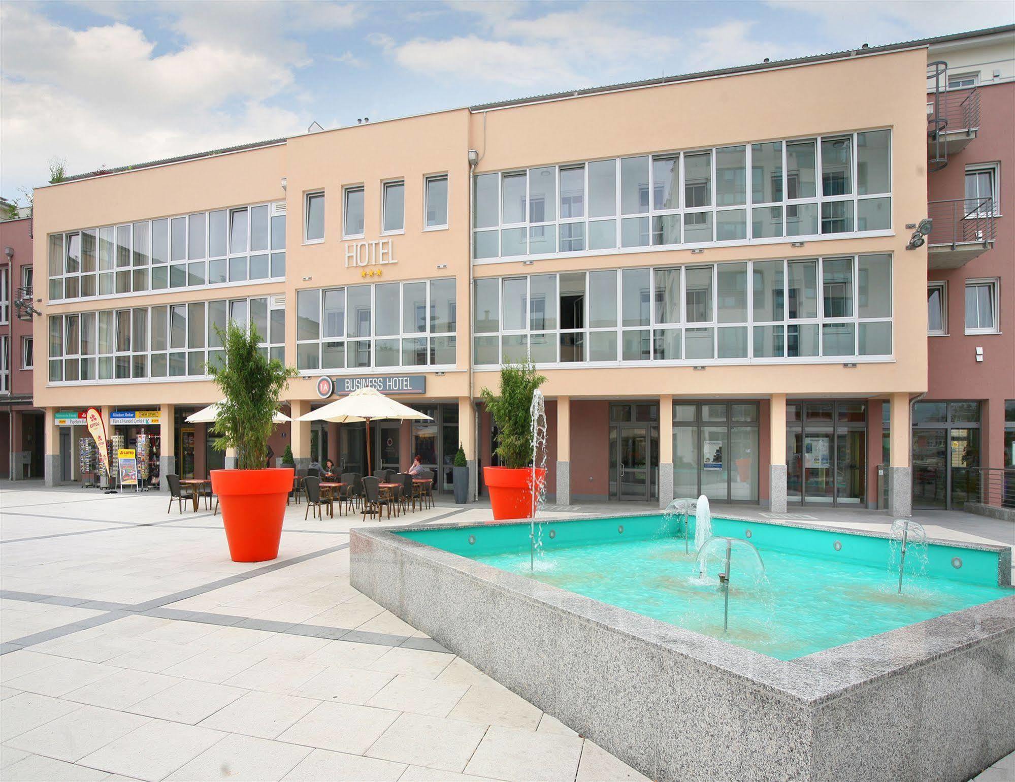 Arthotel Ana Gallery Vaterstetten Esterno foto