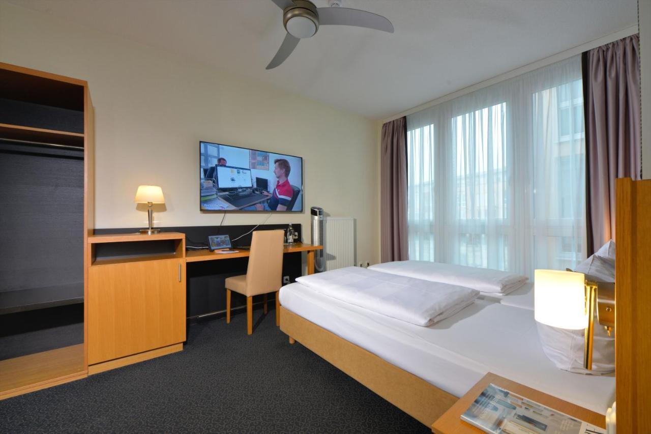 Arthotel Ana Gallery Vaterstetten Esterno foto